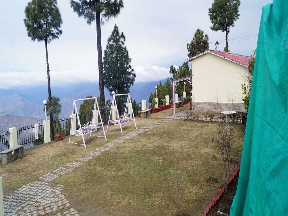 V Resorts Mumukshu Pauri Exterior foto